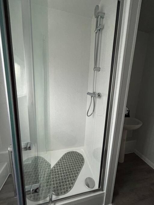 Apartment Two Bedroom 18 *